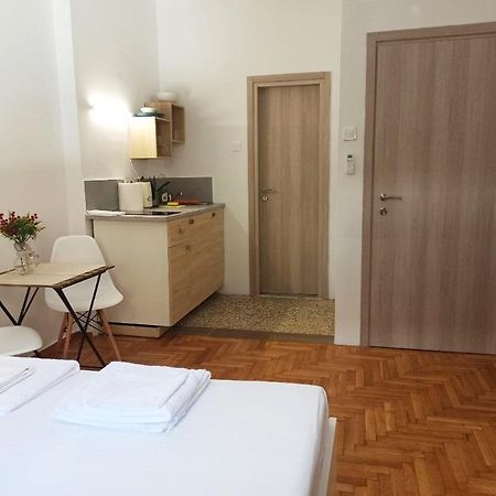 Apartamento Rustic Studio Atenas Exterior foto